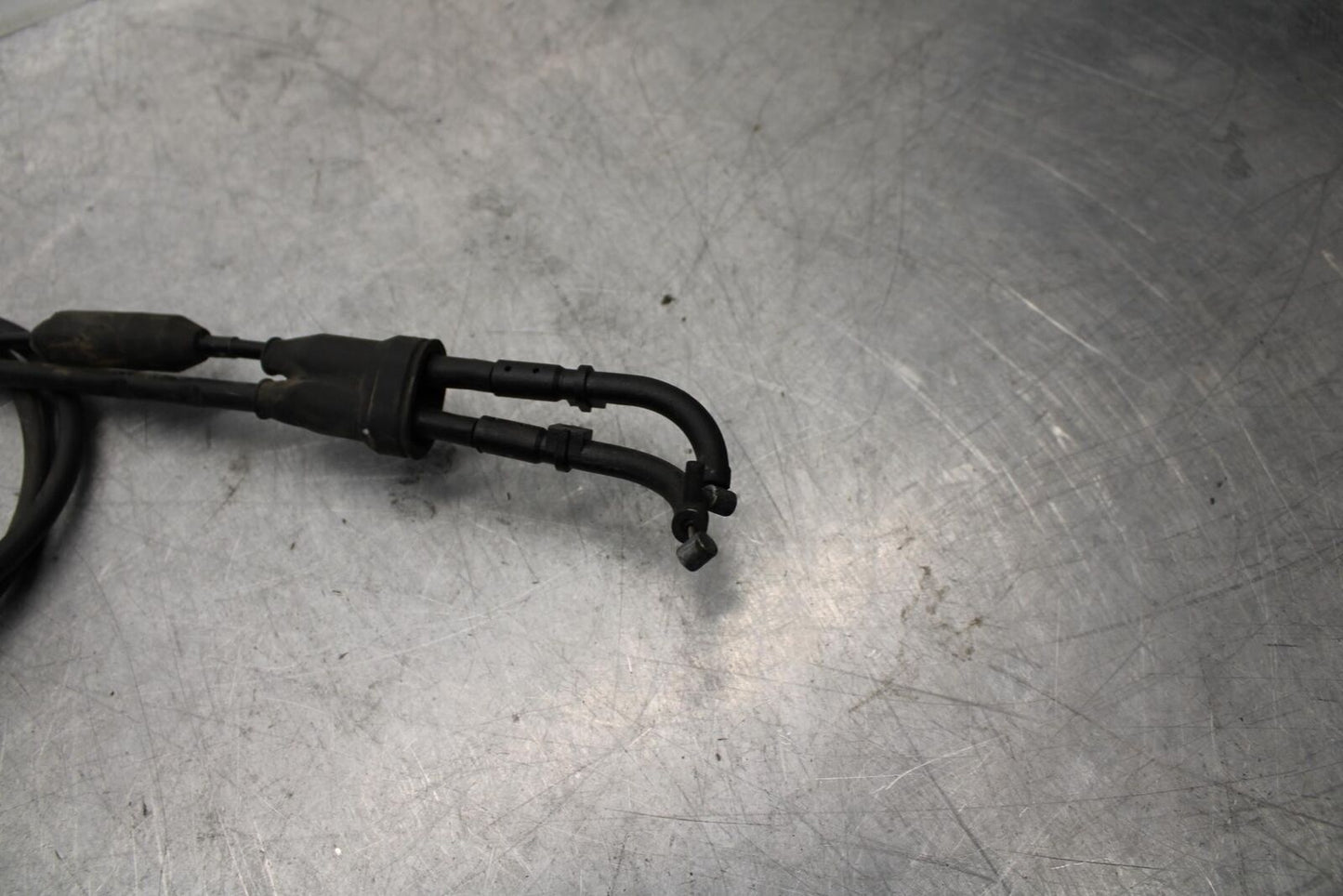 2006 Triumph Daytona 675 Triple THROTTLE CABLES LINES BB434