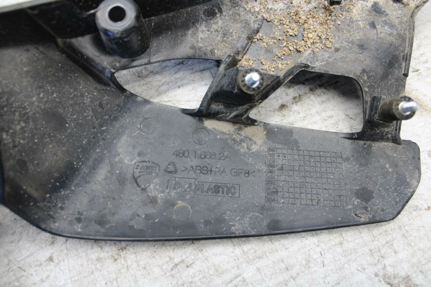 17-20 DUCATI MONSTER 797 MID UPPER SIDE FAIRING BB309