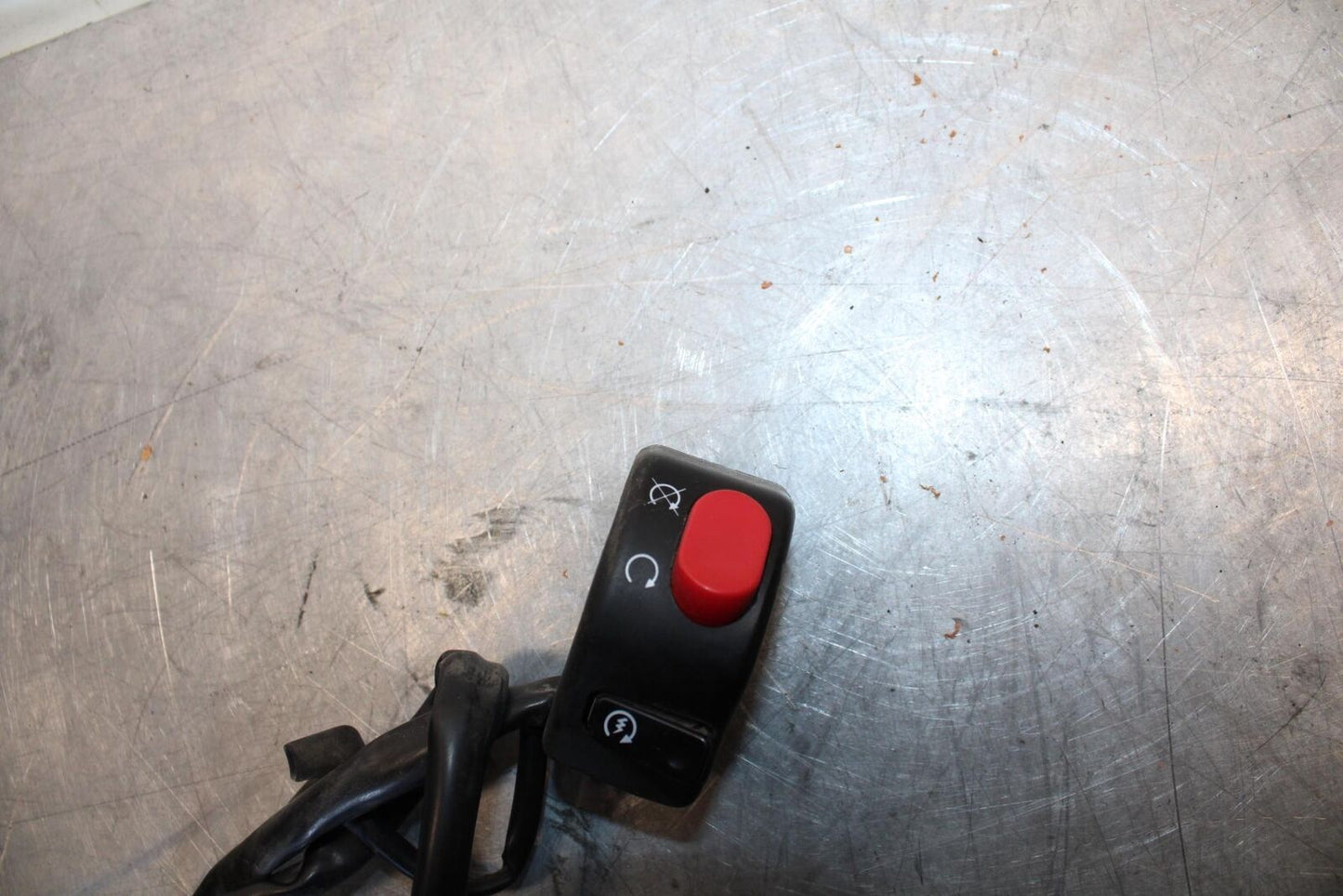 2006 Triumph Daytona 675 Triple RIGHT CLIP ON HANDLE KILL OFF START SWITCH BB434