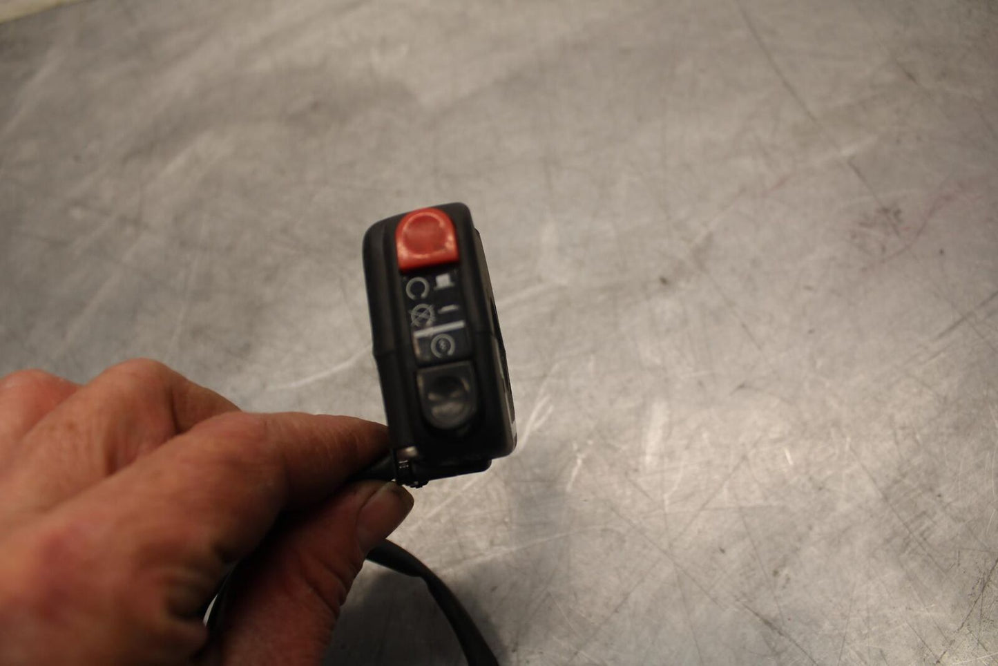 2010 Aprilia RSV1000R RIGHT CLIP ON HANDLE KILL OFF START SWITCH SWITCHES BB513