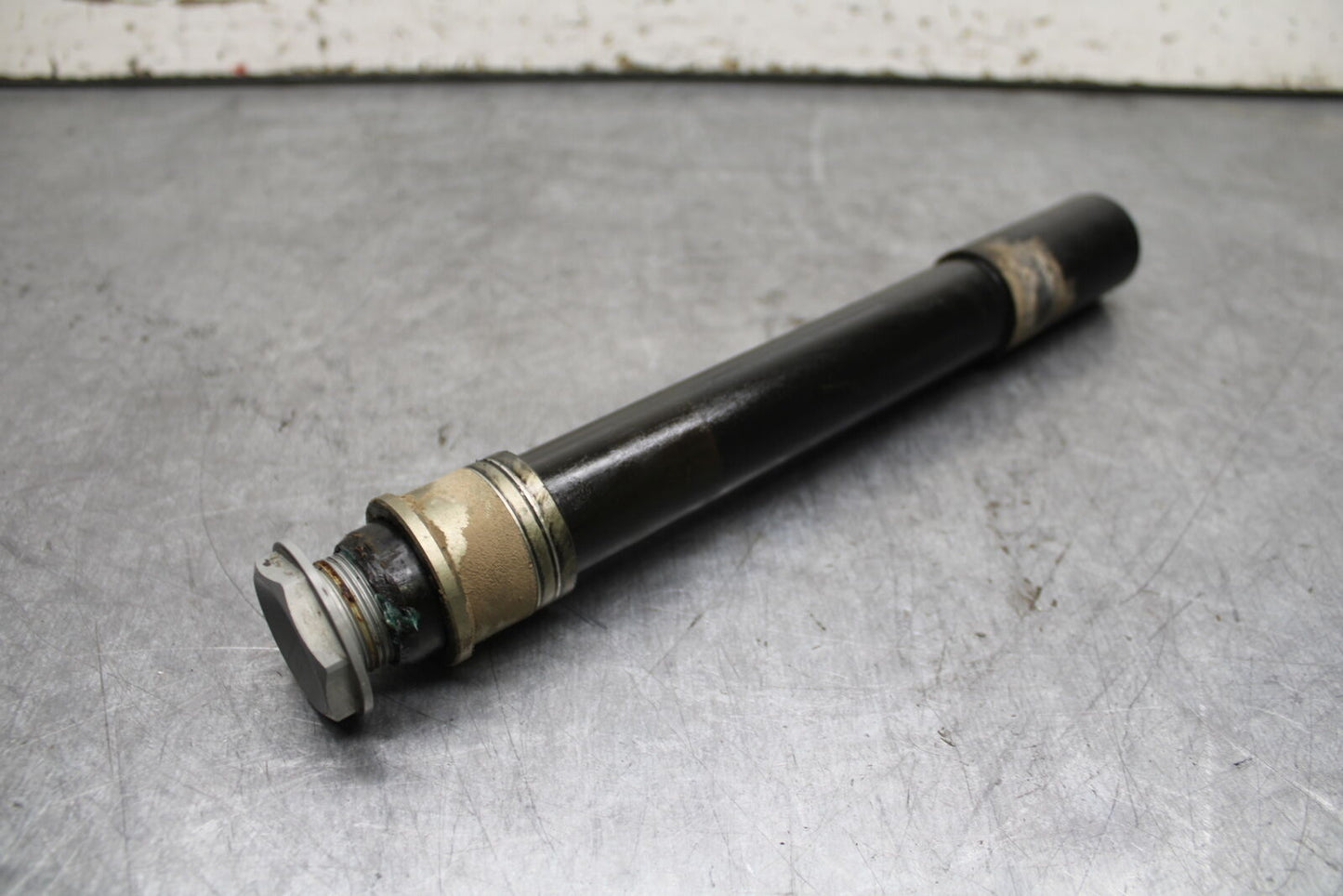 21-24 KTM 890 ADVENTURE R FRONT WHEEL RIM AXLE PIVOT BOLT BB723