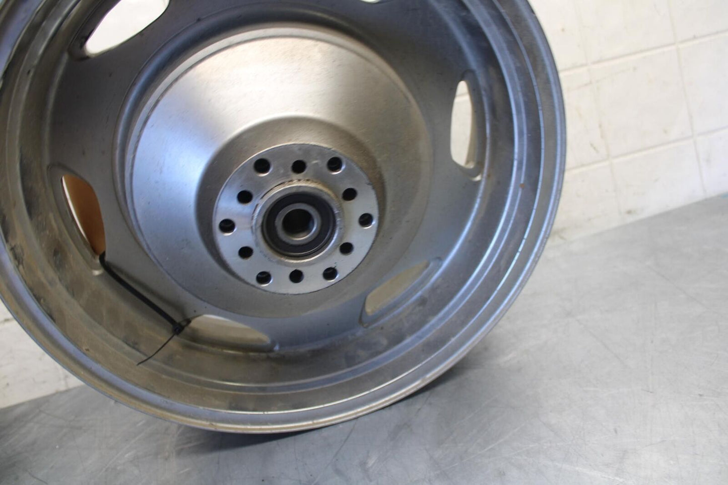 2004 Suzuki Intruder 1500 VL1500 REAR WHEEL RIM BB509