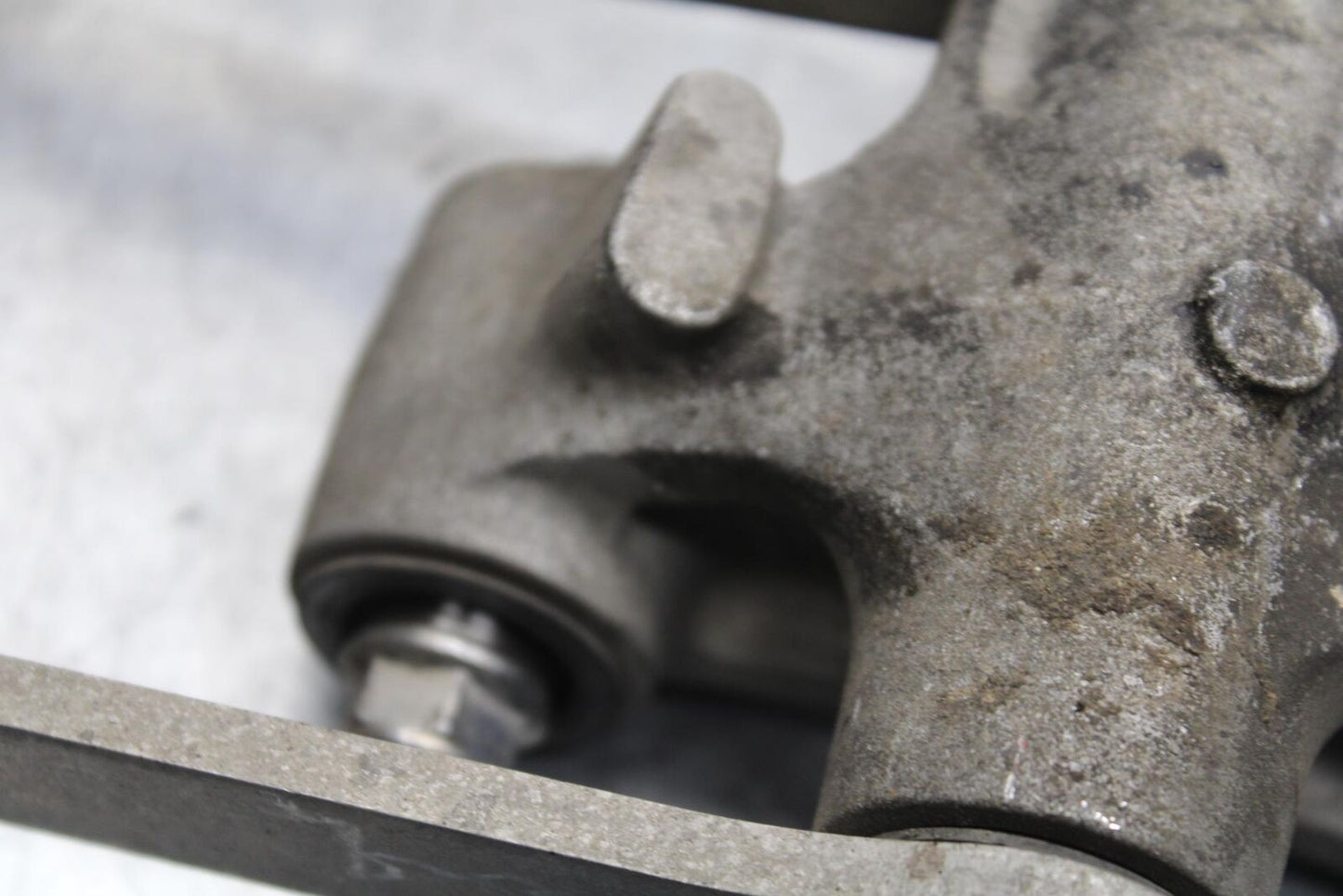 2011 Kawasaki Ninja ZX6R ZX600R REAR DOGBONE SHOCK LINKAGE LINK 39007-0006 BB587