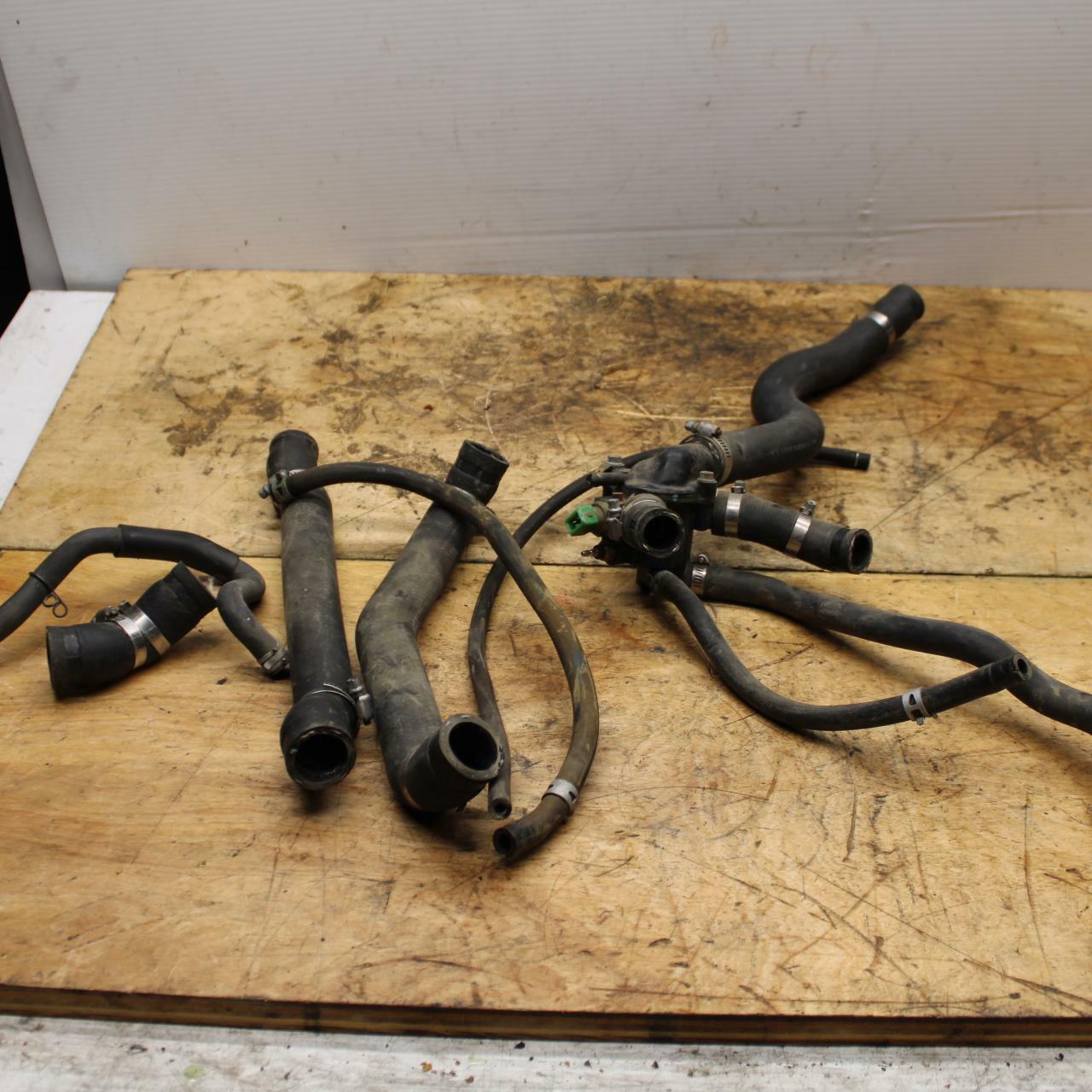 98-05 HONDA SUPER HAWK 1000 VTR1000F THERMOSTAT W HOUSING ASSEMBLY W HOSES BB341
