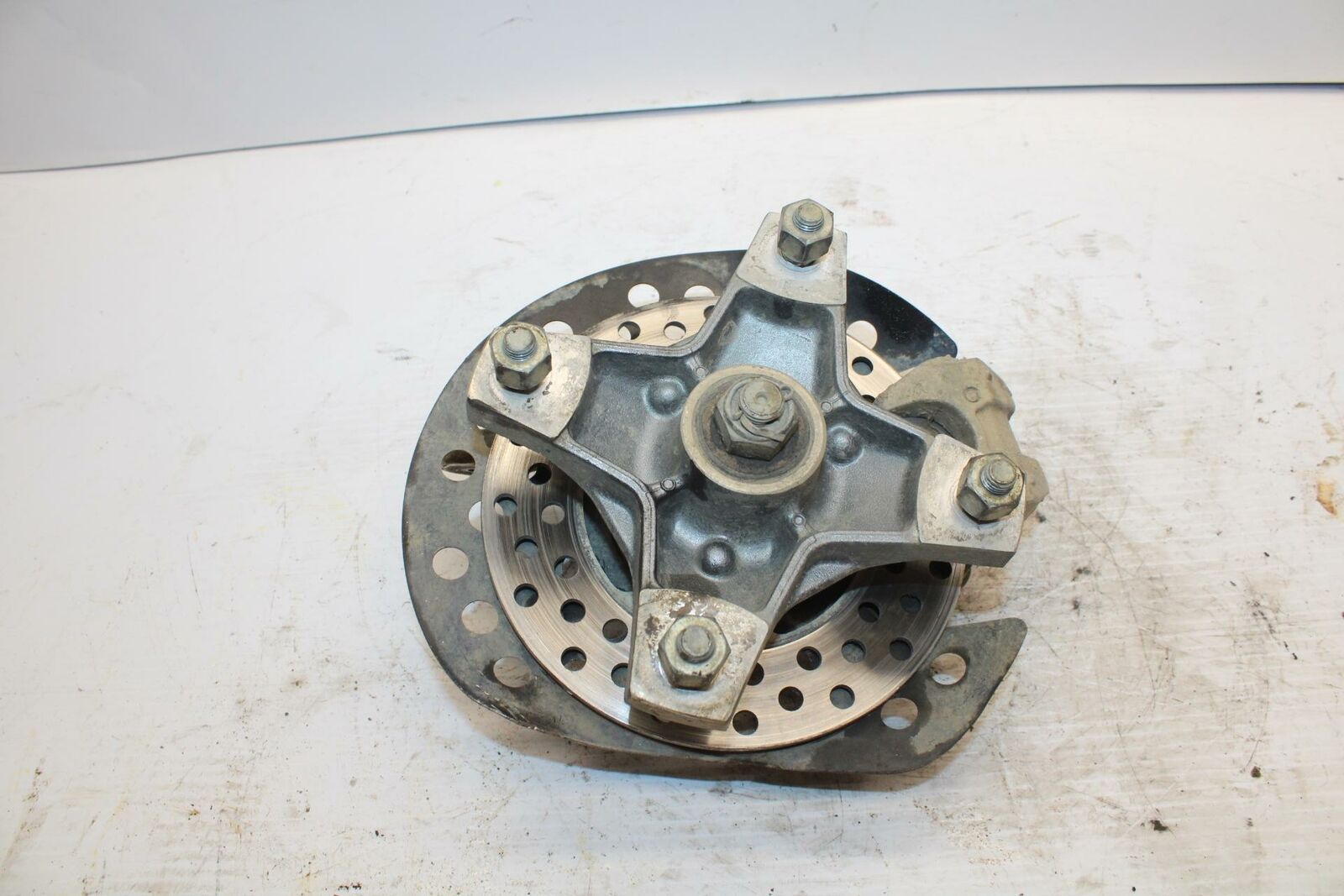 03-06 SUZUKI QUADSPORT Z400 FRONT WHEEL RIGHT HUB BB256