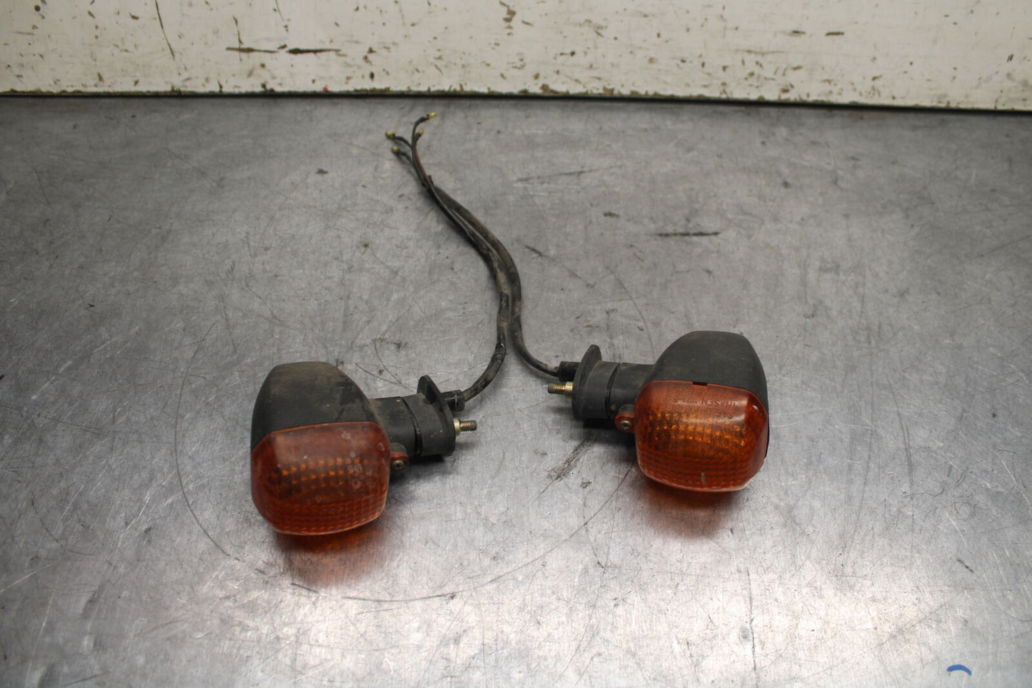 96-07 YAMAHA YZF600R FRONT LEFT RIGHT TURN SIGNALS LIGHT INDICATORS BB746