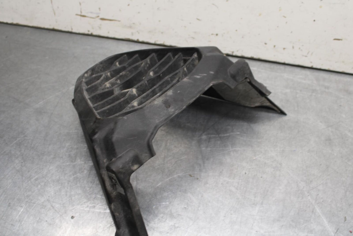 20-23 APRILIA RS660 FRONT CENTER COWL FAIRING BB643