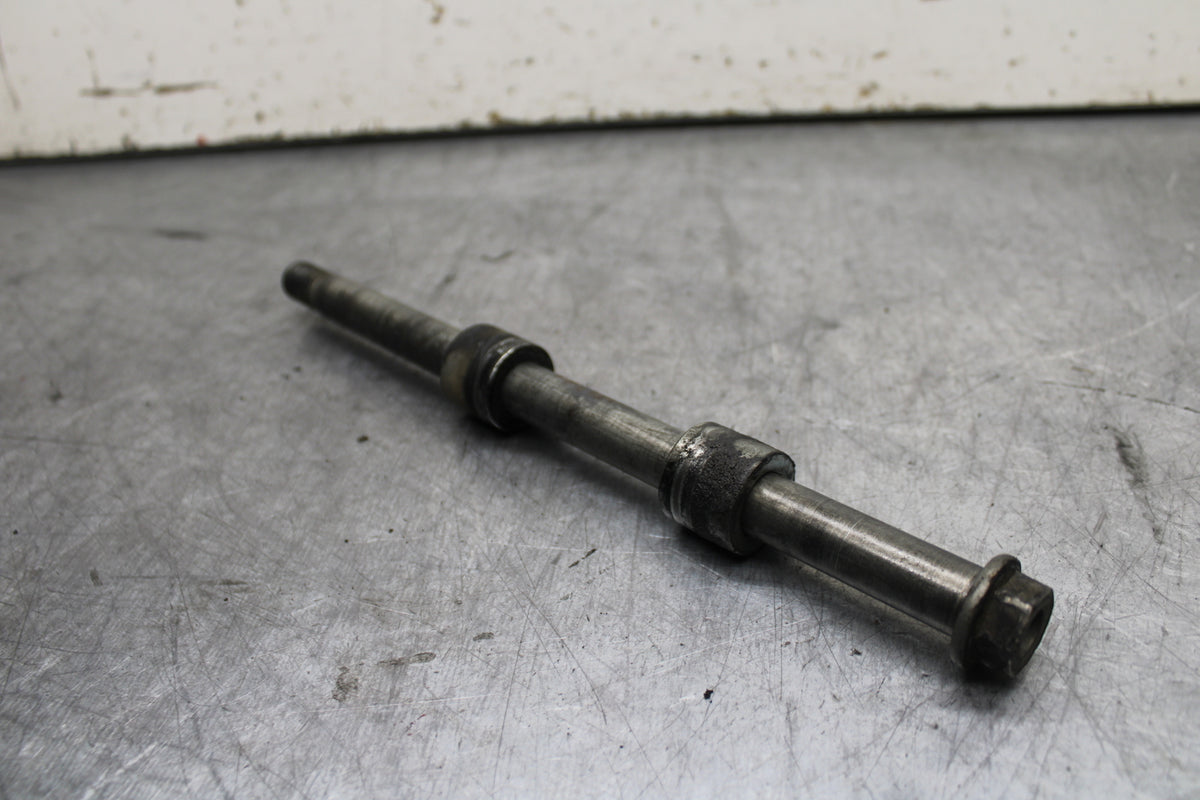 99-00 YAMAHA V STAR 1100 FRONT WHEEL RIM AXLE PIVOT BOLT BB711