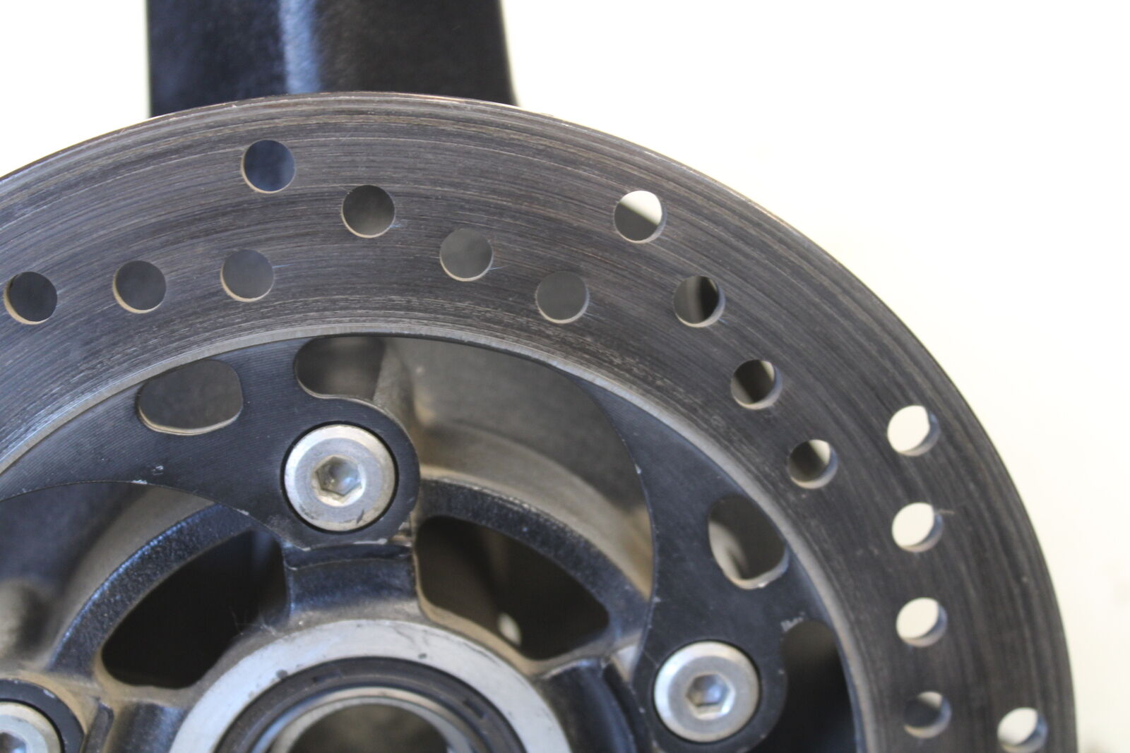 01-02 SUZUKI GSXR1000 REAR WHEEL BACK RIM BB73