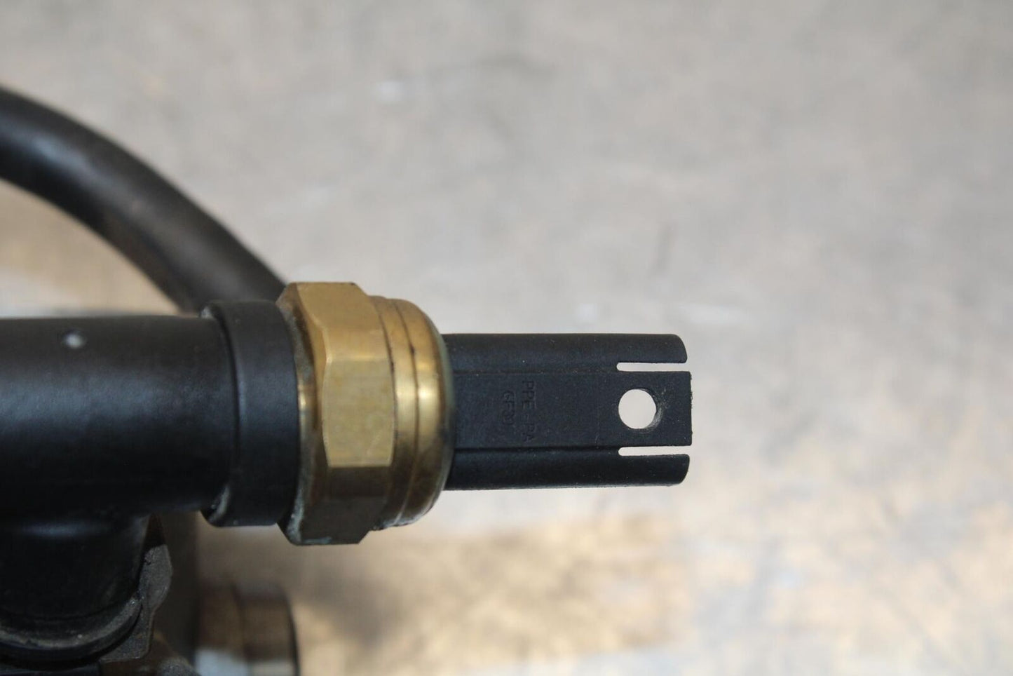 20-23 BMW F900R MAIN FUEL INJECTORS / THROTTLE BODIES BB603