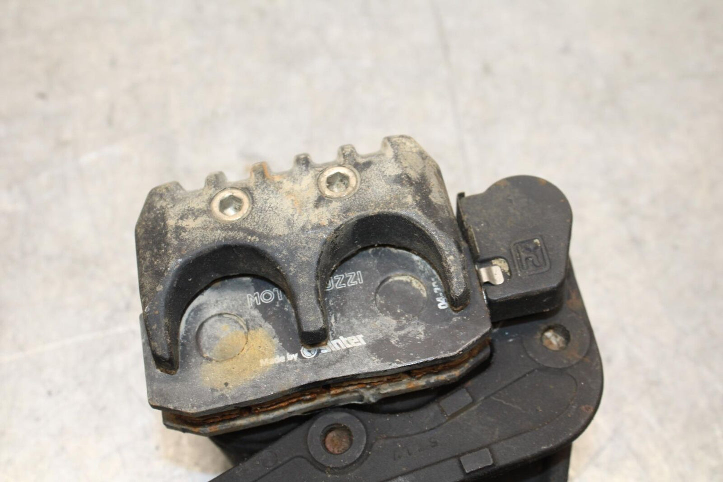 16-17 MOTO GUZZI V7 II REAR BACK BRAKE CALIPER W MOUNT BRACKET BB57