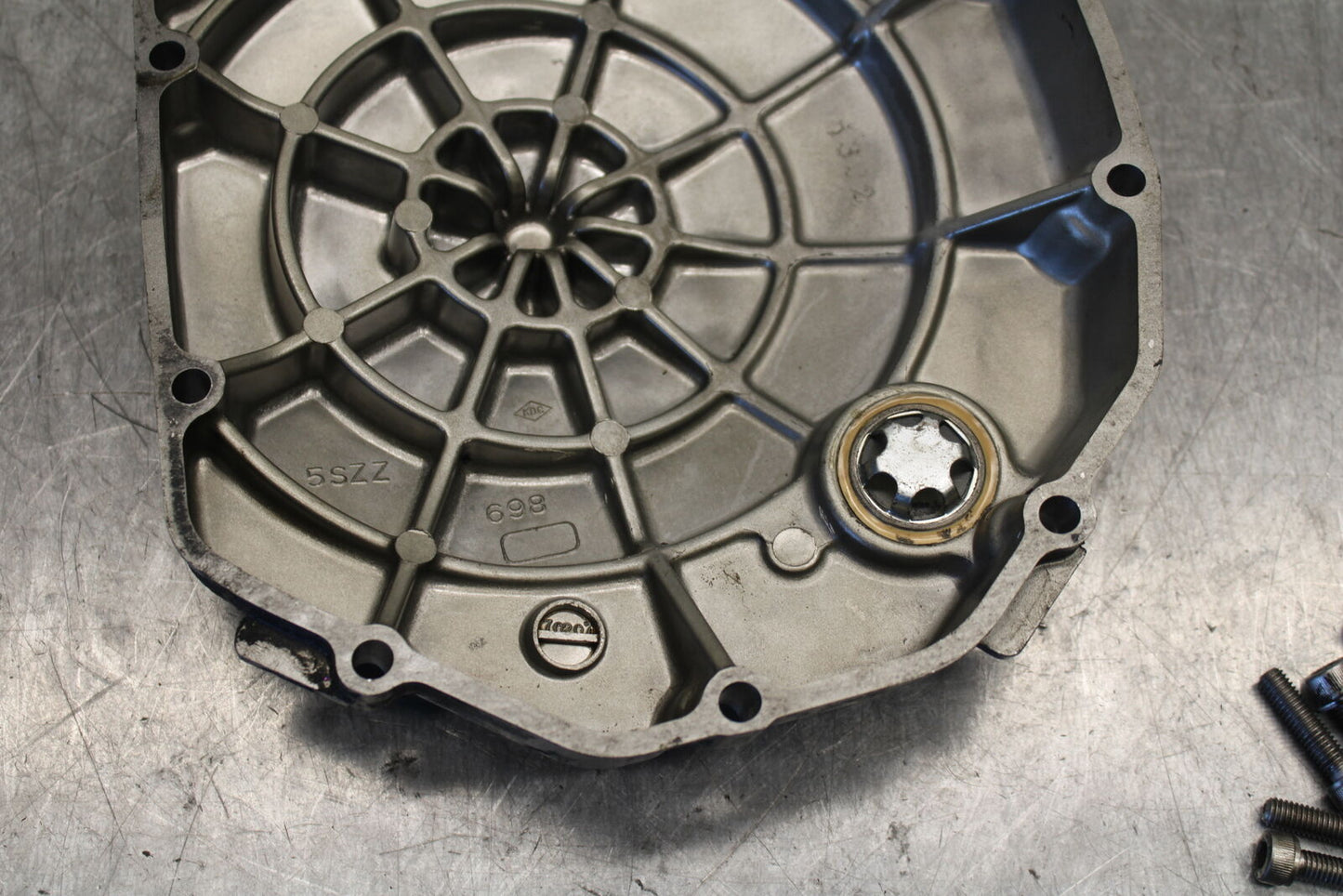 04-05 SUZUKI KATANA 750 GSX750F CLUTCH SIDE ENGINE MOTOR COVER BB110