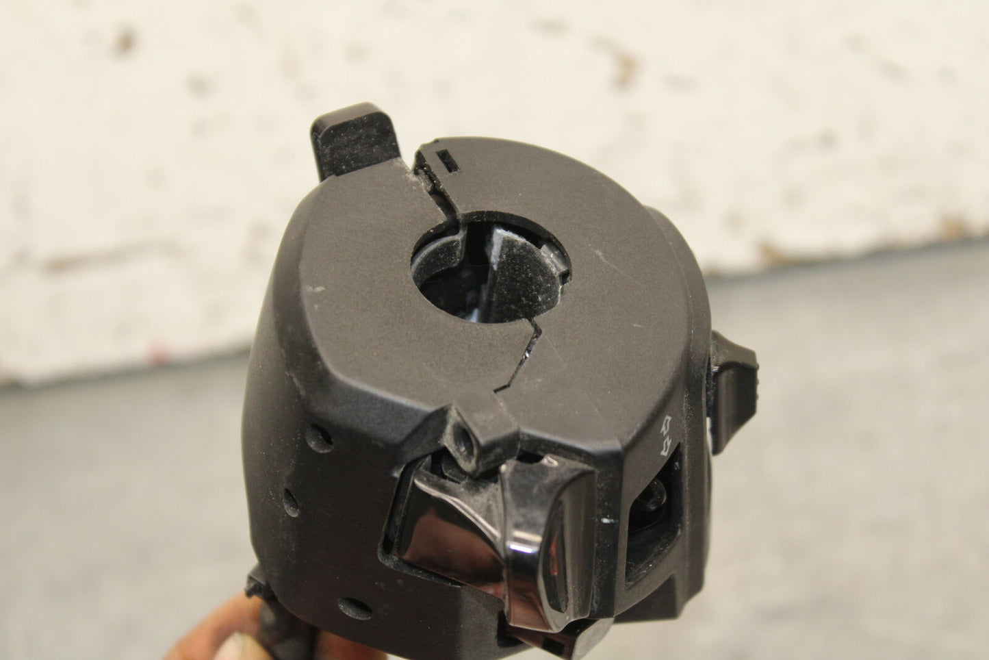 15-19 APRILIA RSV4 RF LEFT CLIP ON HANDLE HORN SIGNALS SWITCH SWITCHES BB611