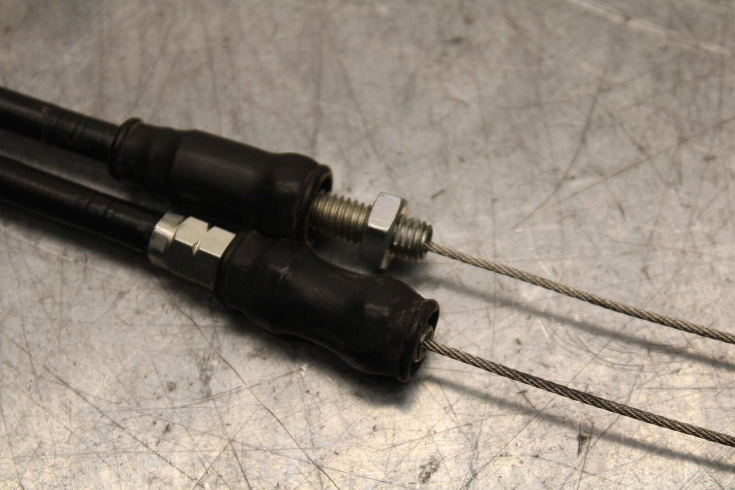 13 KTM 350 SXF THROTTLE CABLE LINE BB104