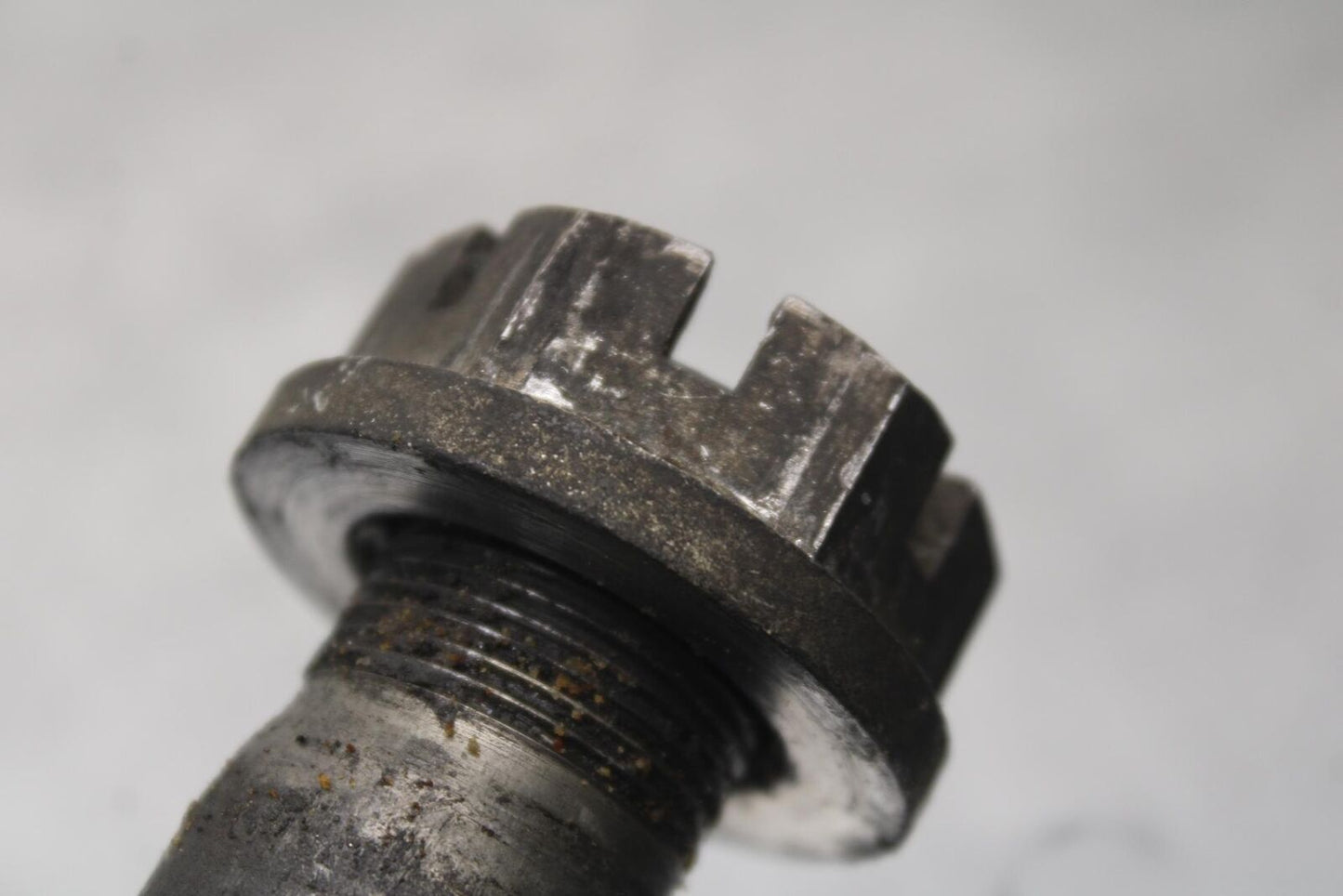 2003 Suzuki SV1000S REAR AXLE BACK WHEEL RIM PIVOT BOLT AXEL 64711-33E10 BB85