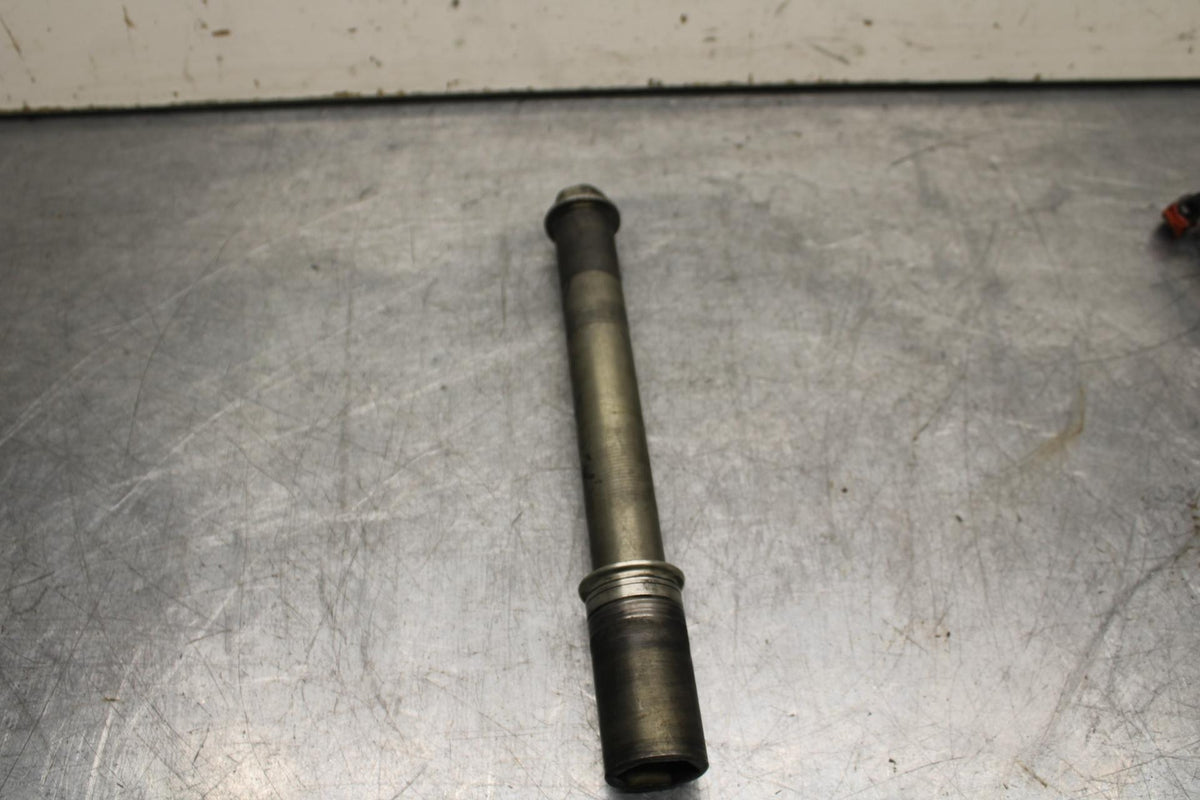 08-10 SUZUKI GSXR 600 FRONT WHEEL RIM AXLE PIVOT BOLT BB92