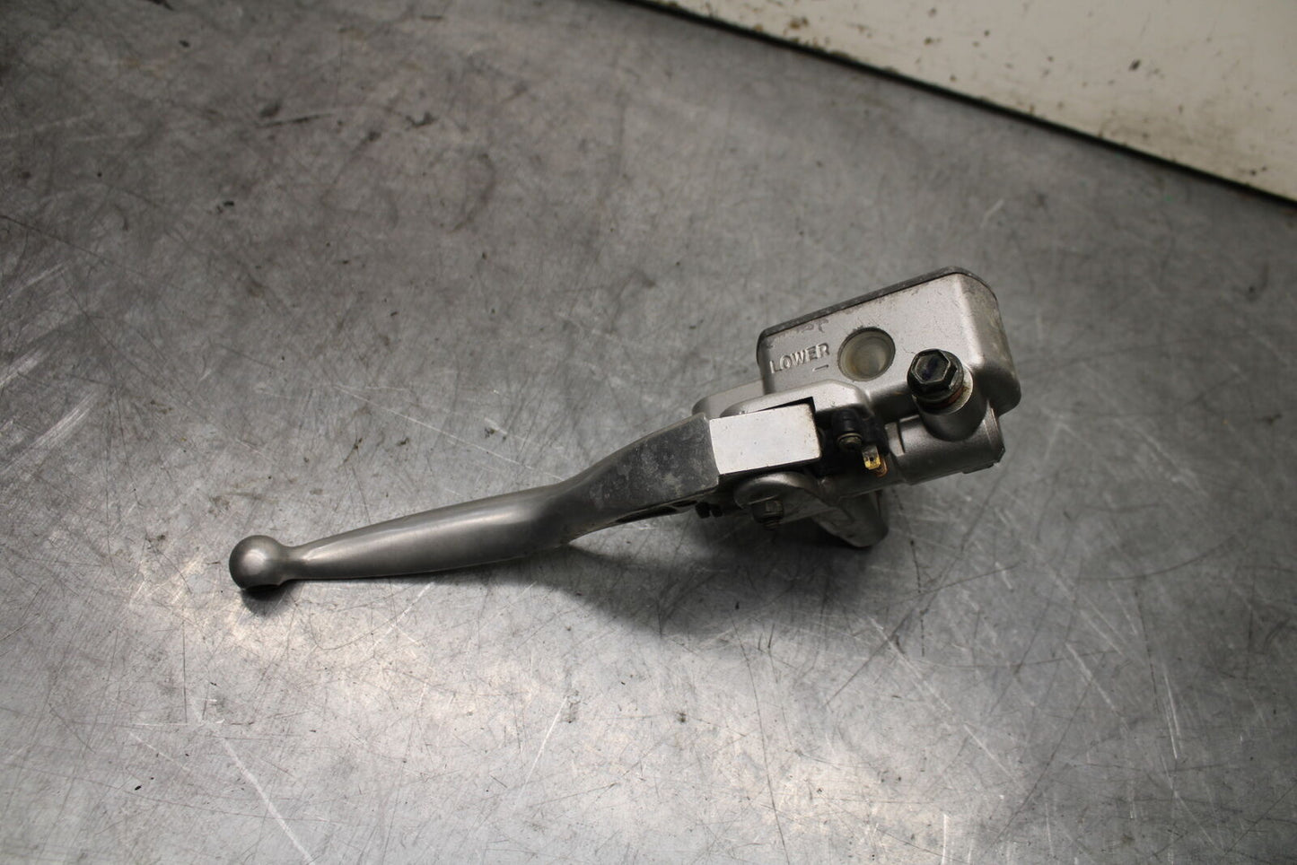 99-00 YAMAHA V STAR 1100 FRONT BRAKE MASTER CYLINDER BB711