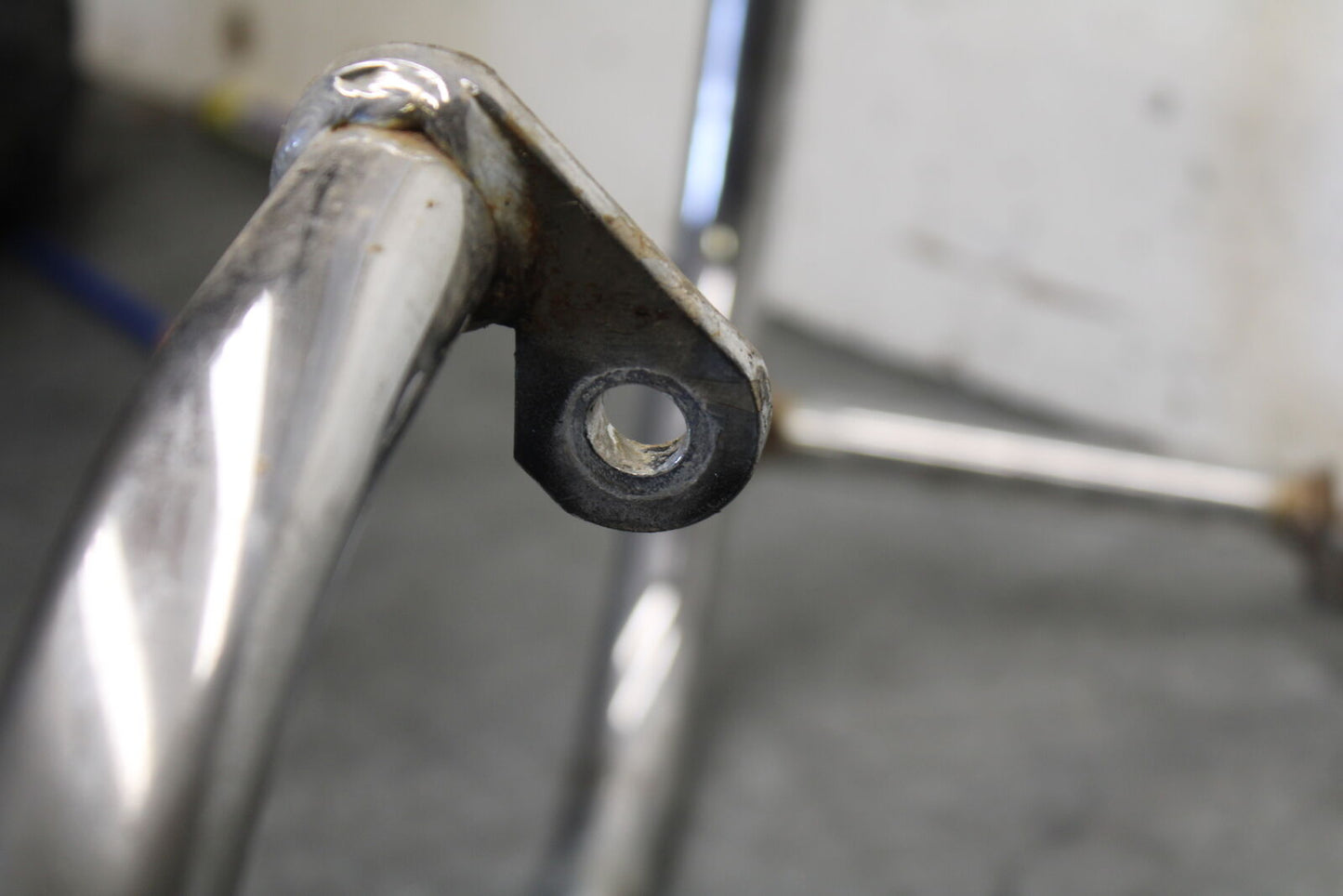 85-86 SUZUKI MADURA 1200 CRASH BAR BB691