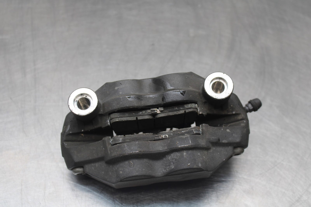 06-07 SUZUKI GSXR 600 RIGHT LEFT FRONT BRAKE CALIPER SET PAIR CALIPERS BB845