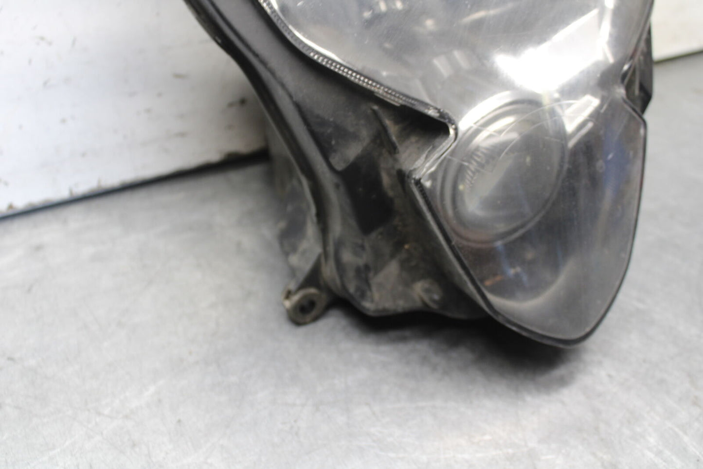 04-05 SUZUKI GSXR600 FRONT HEADLIGHT HEAD LIGHT LAMP 35100-29G30-999 BB658