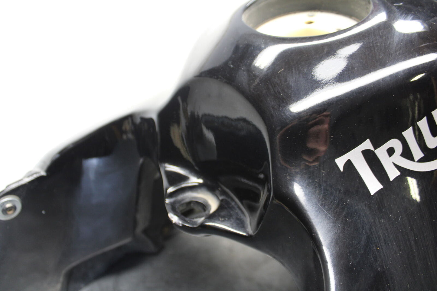 01-06 TRIUMPH TIGER 955I GAS TANK FUEL CELL PETROL RESERVOIR BB693