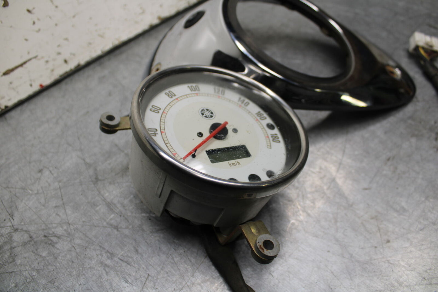 99-00 YAMAHA V STAR 1100 GAUGES METER SPEEDO TACH BB711