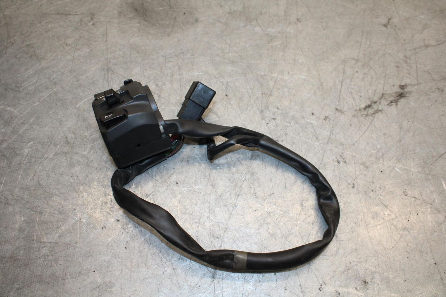 2009 Kawasaki Ninja ZX6R ZX600R LEFT CLIP ON HANDLE HORN SIGNALS SWITCH BB548