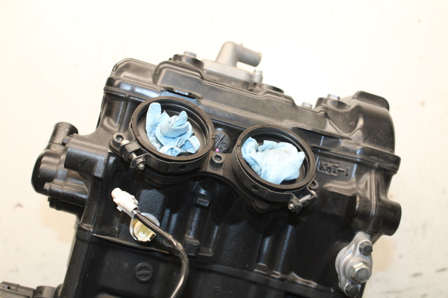19-22 KAWASAKI Z400 ENGINE MOTOR BB738