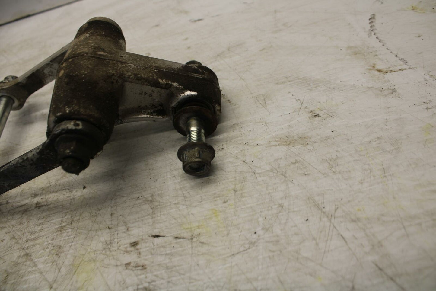 00-07 SUZUKI HAYABUSA REAR DOGBONE SHOCK LINKAGE LINK 62600-24810 BB281