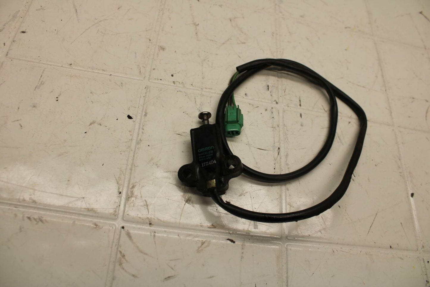 04-05 SUZUKI KATANA 600 KICKSTAND SIDE KICK STAND SENSOR BB09
