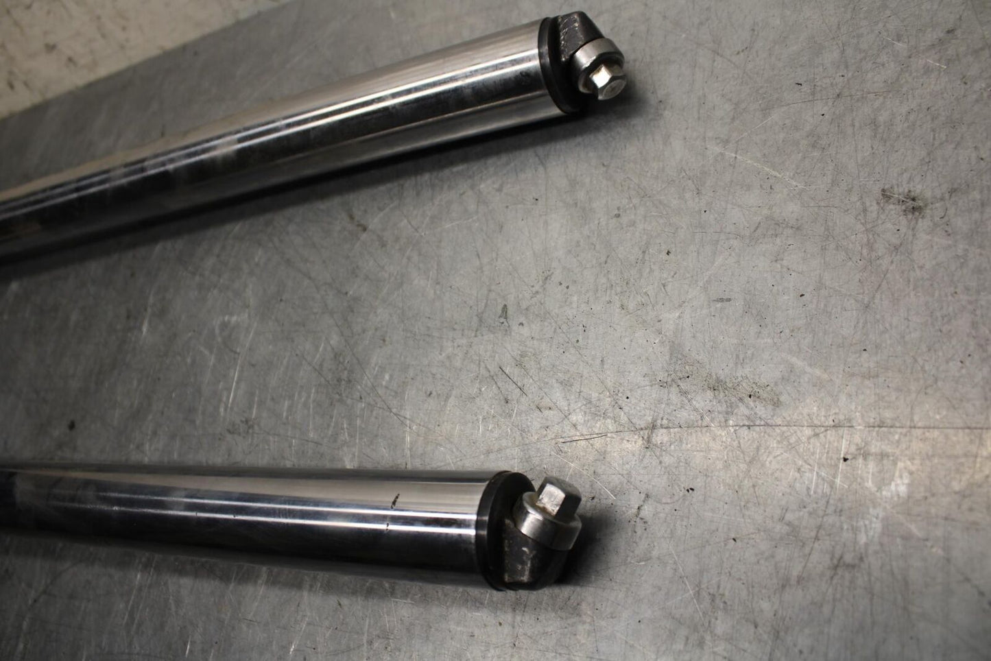 1982 Suzuki GS1100GL FRONT FORKS SHOCK SUSPENSION SET PAIR BB30
