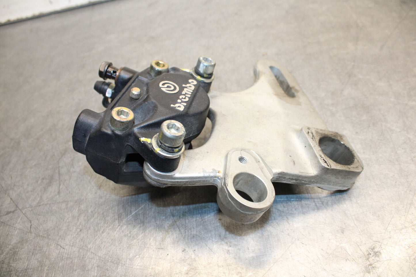 06-07 DUCATI MONSTER 695 REAR BACK BRAKE CALIPER W MOUNT BRACKET BB674