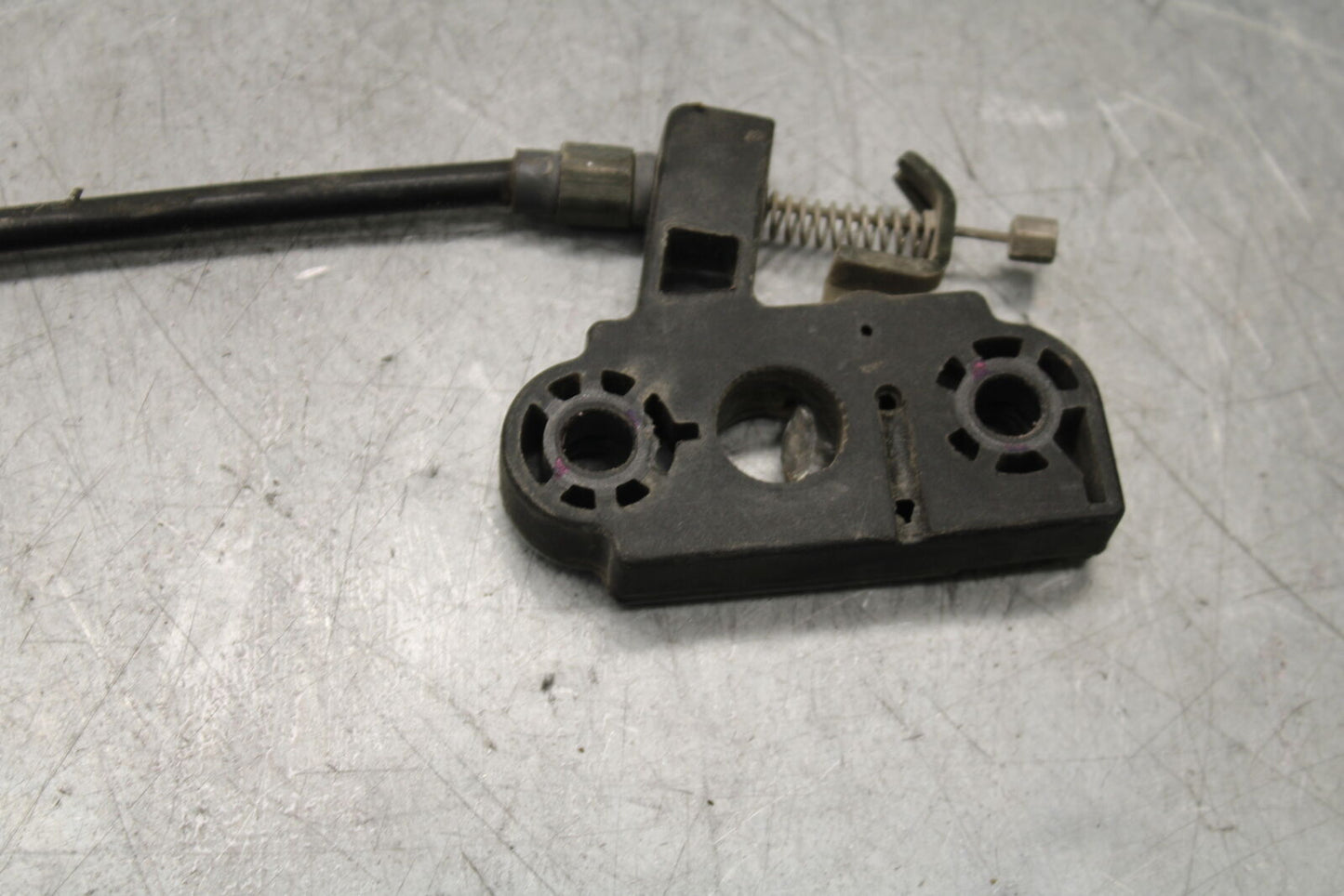 09-11 TRIUMPH DAYTONA 675 REAR PASSENGER SEAT LATCH LOCK ASSEMBLY BB652