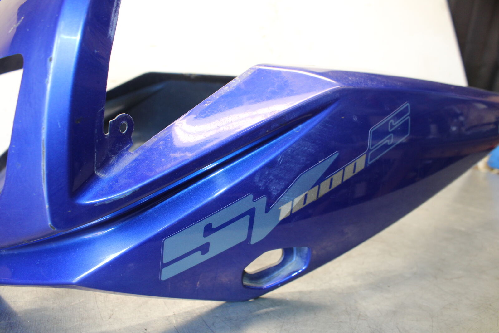 03-07 SUZUKI SV1000S FRONT UPPER NOSE FAIRING COWL SHROUD 94401-16G00-YC2 BB657