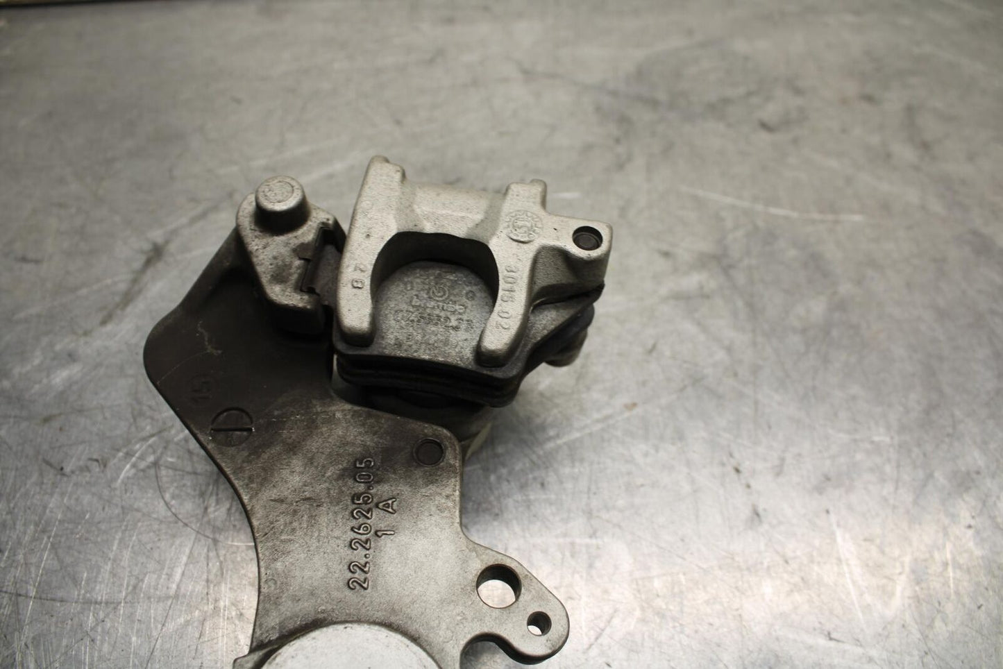 16-18 KTM 690 DUKE REAR BACK BRAKE CALIPER W MOUNT BRACKET BB631