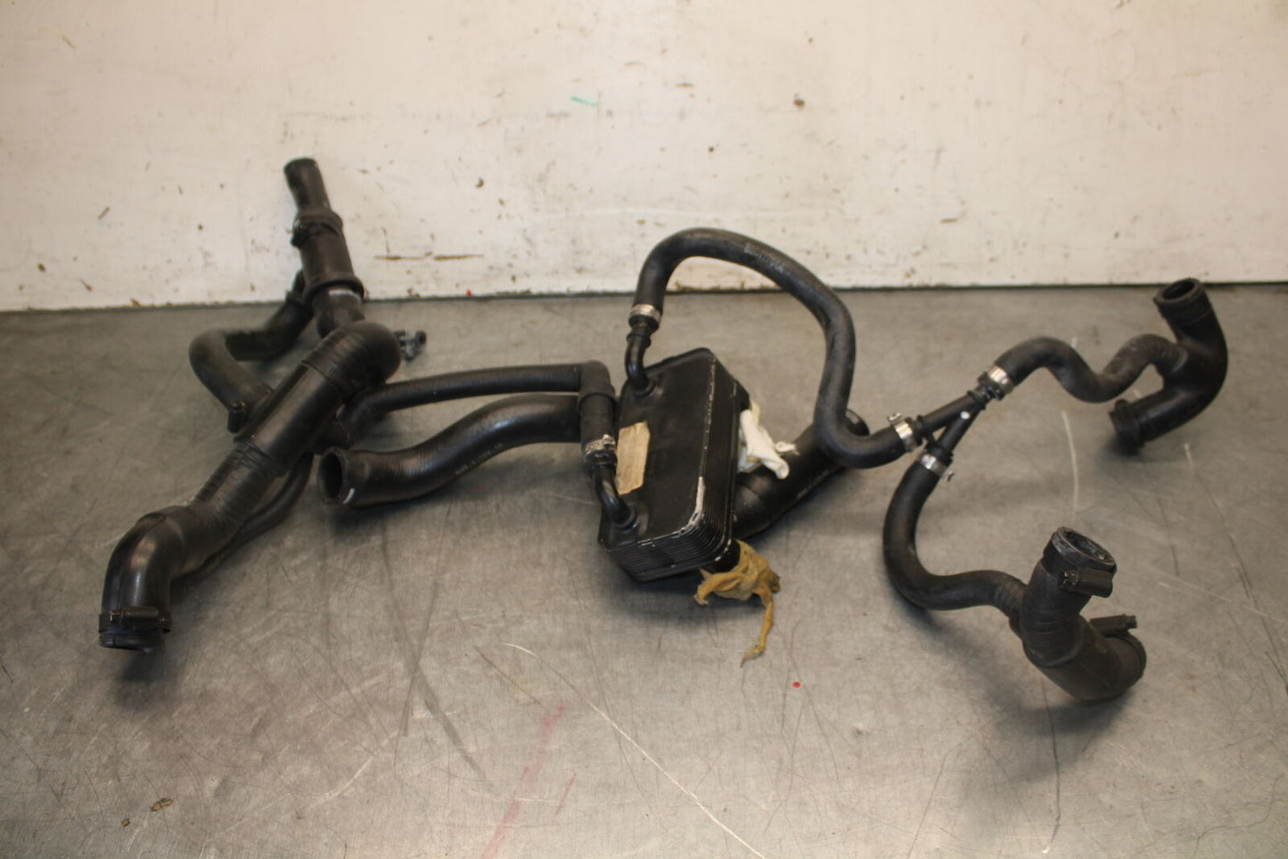 12-13 DUCATI STREETFIGHTER 848 RADIATOR HOSES ENGINE COOLANT WATER PIPES BB705