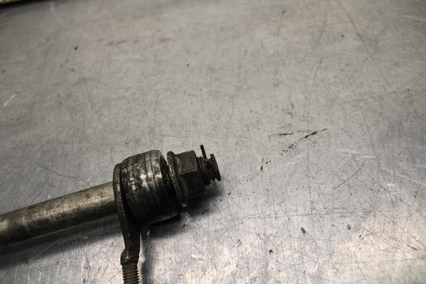 1996 Kawasaki Vulcan 800 VN800B Classic REAR AXLE WHEEL RIM PIVOT BOLT AXEL BB93