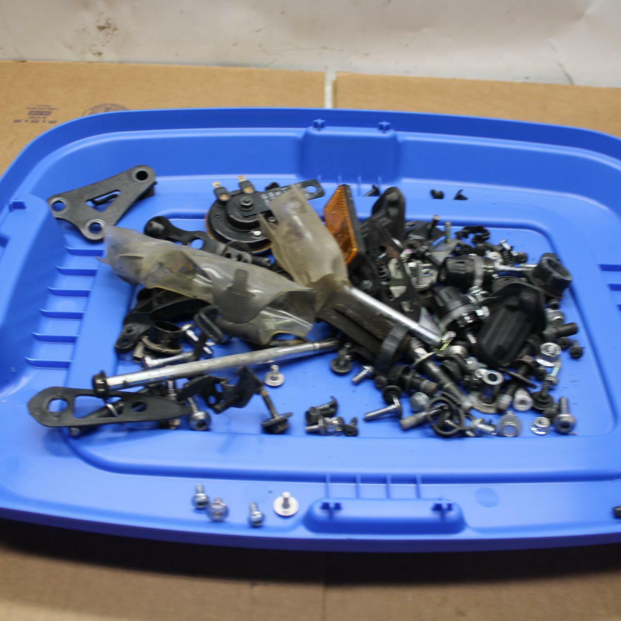 15-17 YAMAHA YZF R3 ENGINE MOUNTING BOLTS HARDWARE MOTOR SCREWS BB380