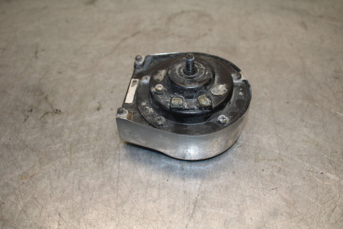 87-03 SUZUKI INTRUDER 1400 VS1400GLP HORN SIGNAL BB702