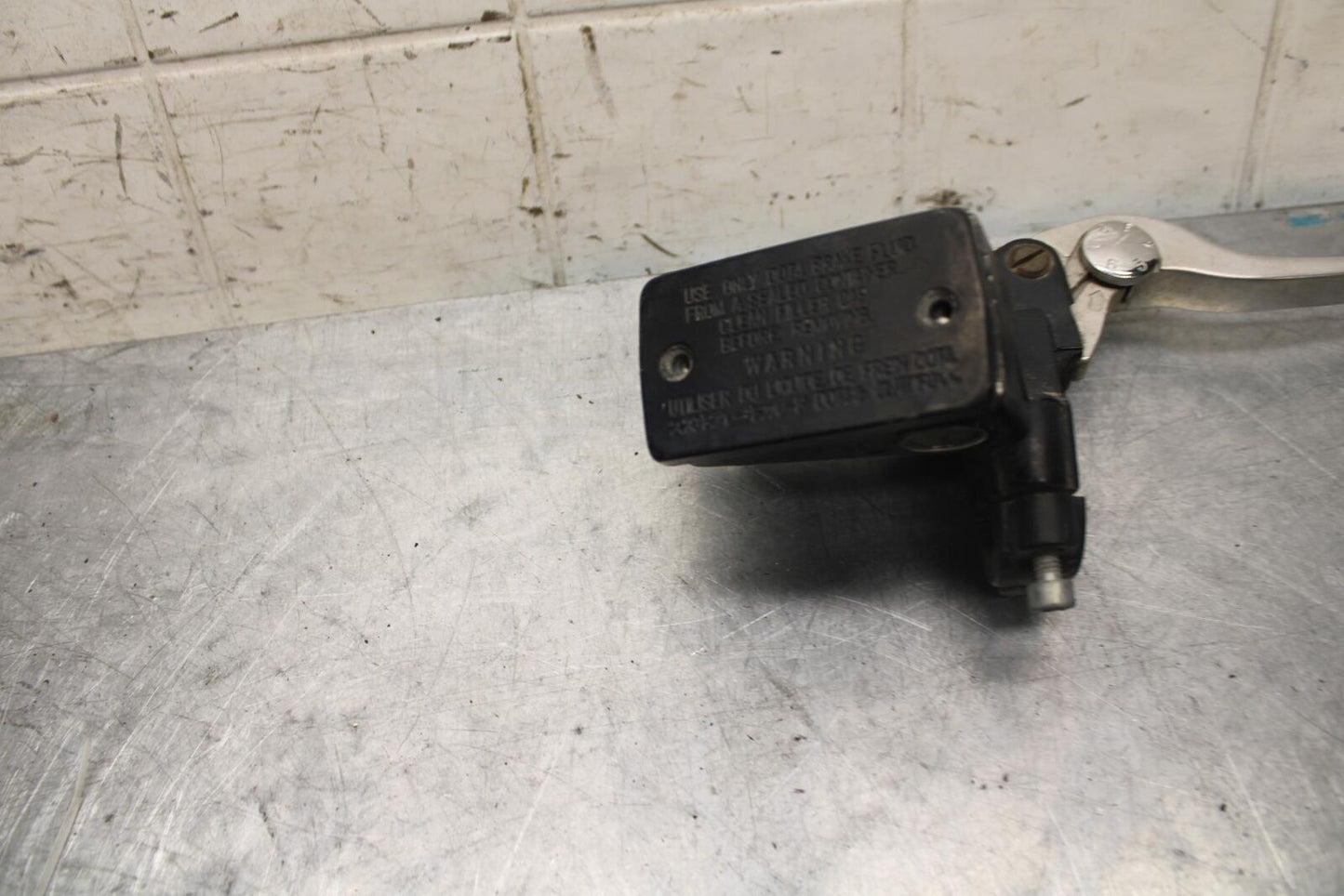 2003 Suzuki Vstrom 1000 DL1000 FRONT BRAKE MASTER CYLINDER w/ LEVER BB07