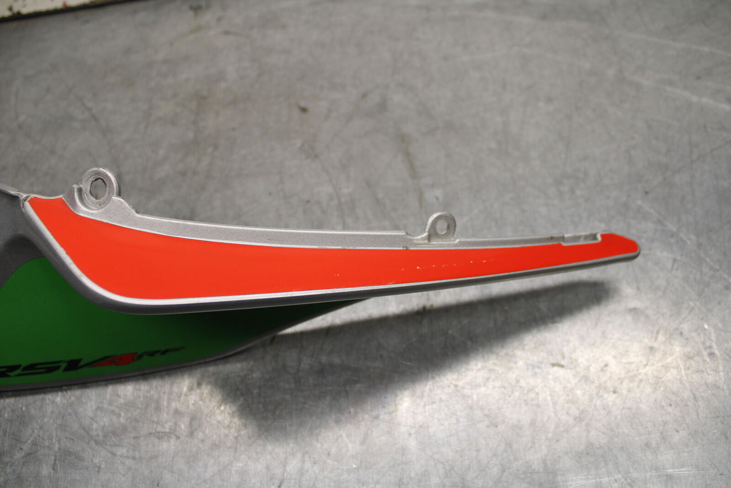 15-19 APRILIA RSV4 RF LEFT REAR BACK TAIL FAIRING COWL SHROUD BB611