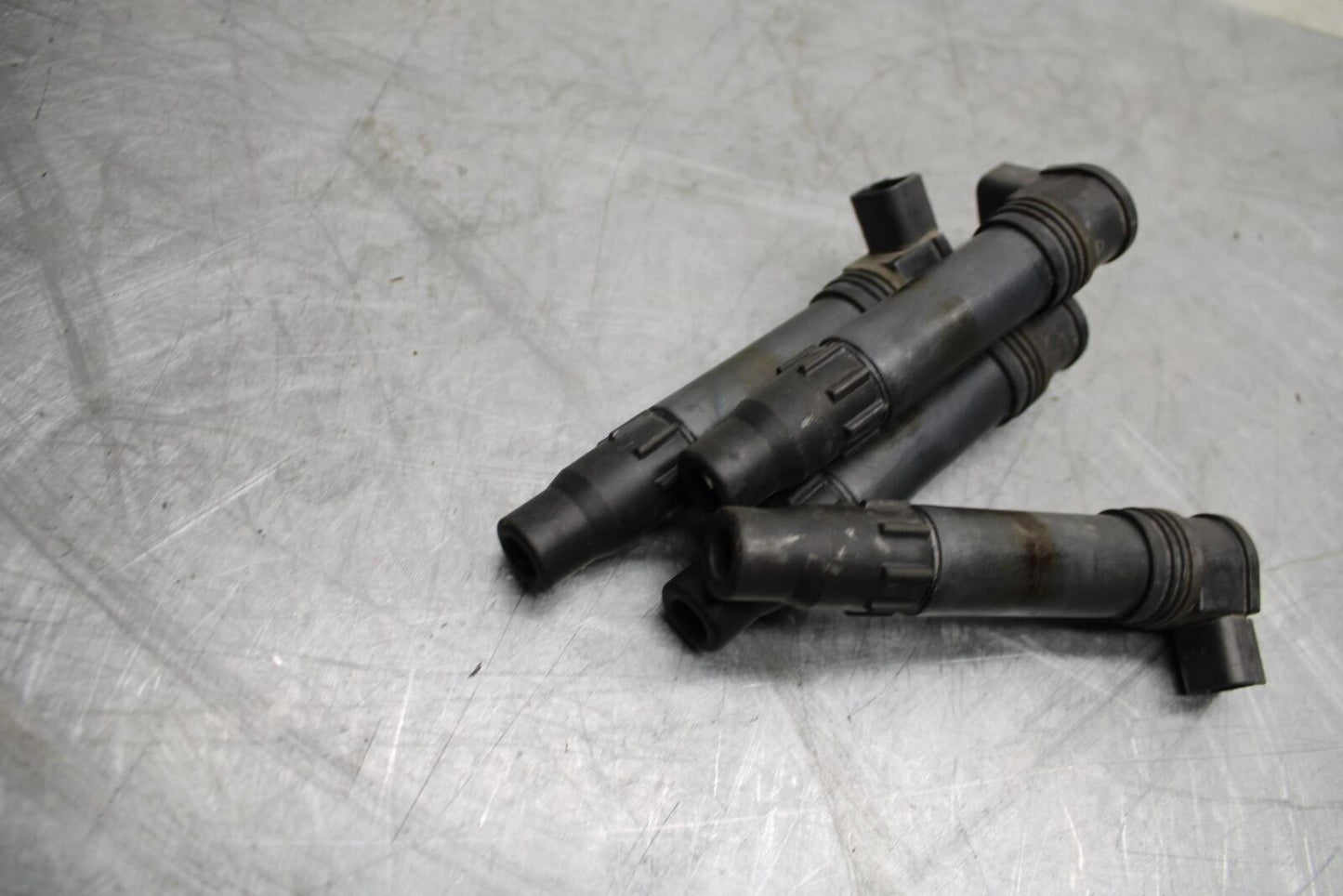 05-06 HONDA CBR600RR IGNITION COILS COIL SPARK PLUG CAPS 30700-MEE-641 BB479