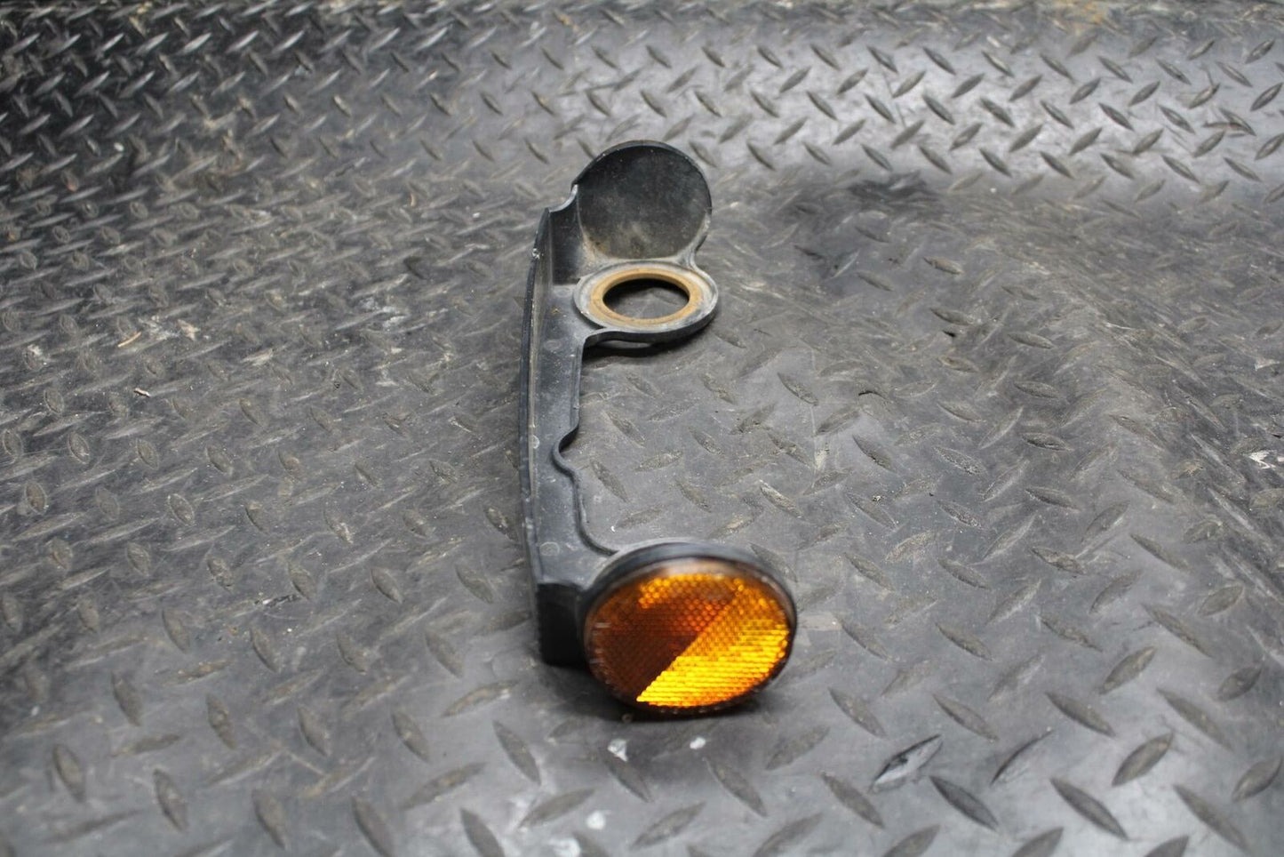 78 SUZUKI GS550E FRONT FORKS CLAMP LOWER TRIPLE TREE COVER TRIM CAP BB212