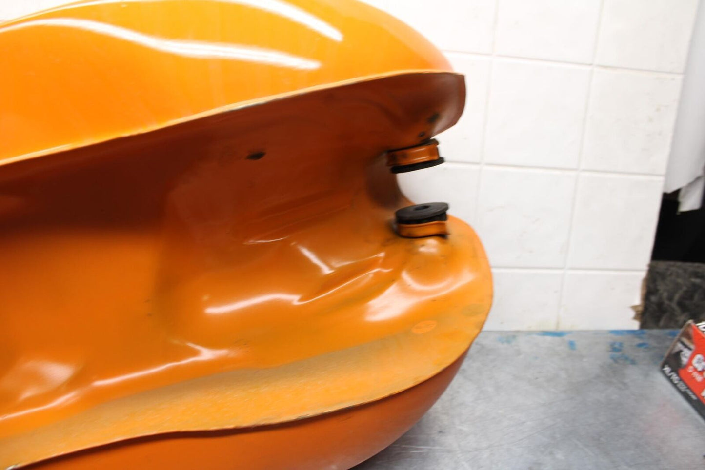 1977 Yamaha XS750 GAS TANK FUEL PETROL RESERVOIR BB554