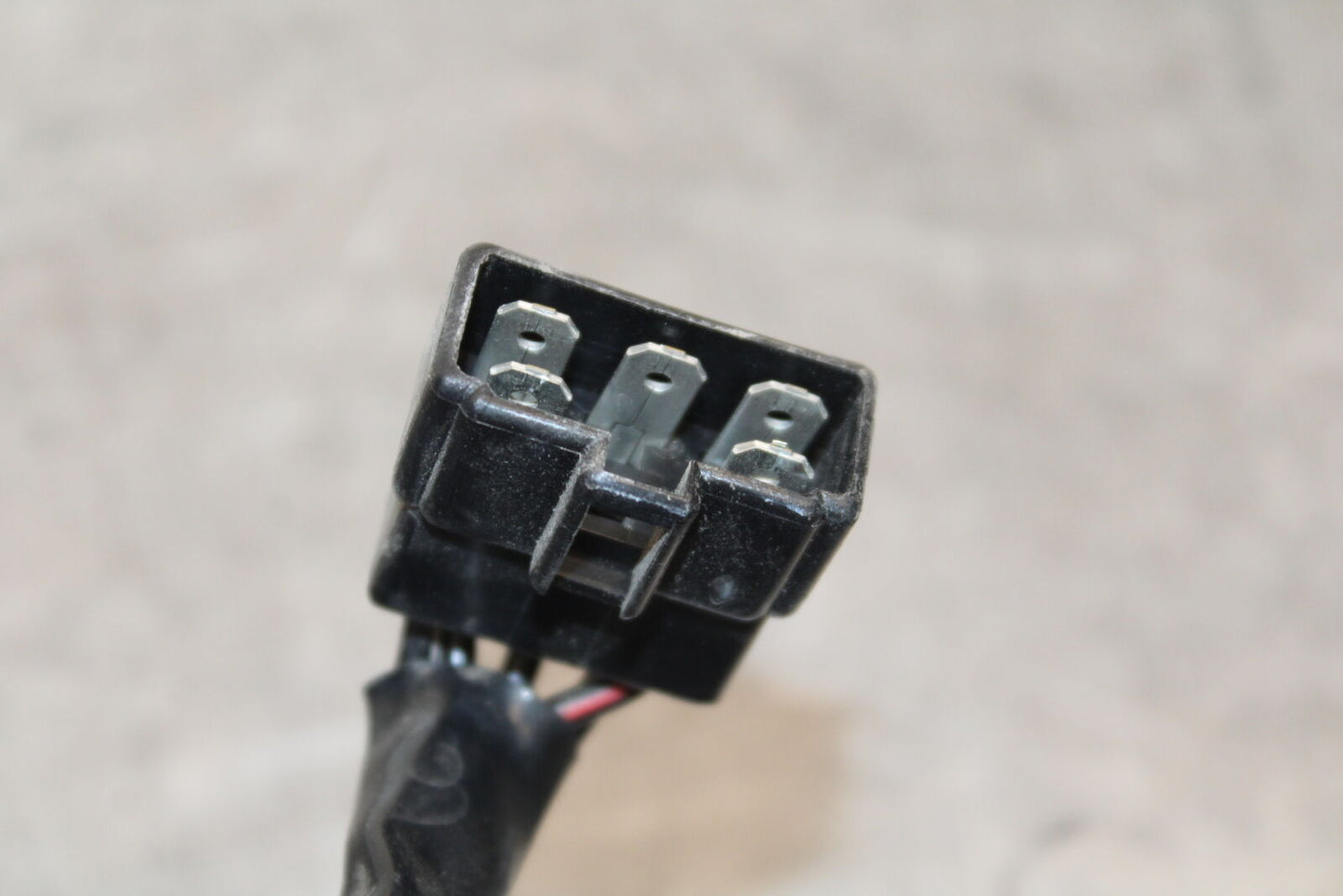 04 SUZUKI GSXR600 RECTIFIER VOLTAGE REGULATOR 32800-33E21 BB676