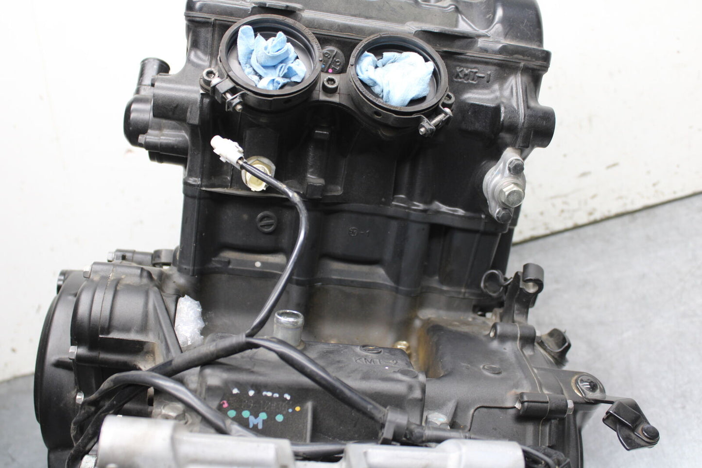19-22 KAWASAKI Z400 ENGINE MOTOR BB738