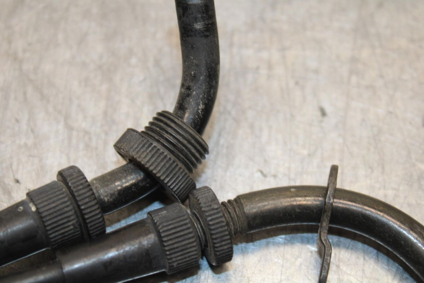 01 SUZUKI GSXR1000 THROTTLE CABLES LINES BB100 #B