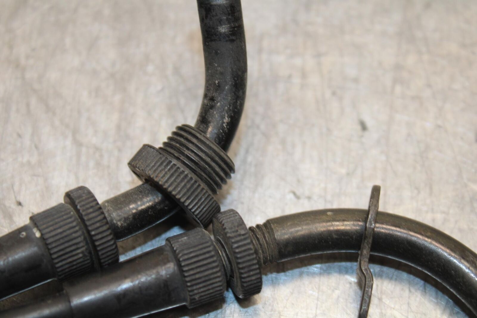 01 SUZUKI GSXR1000 THROTTLE CABLES LINES BB100 #B