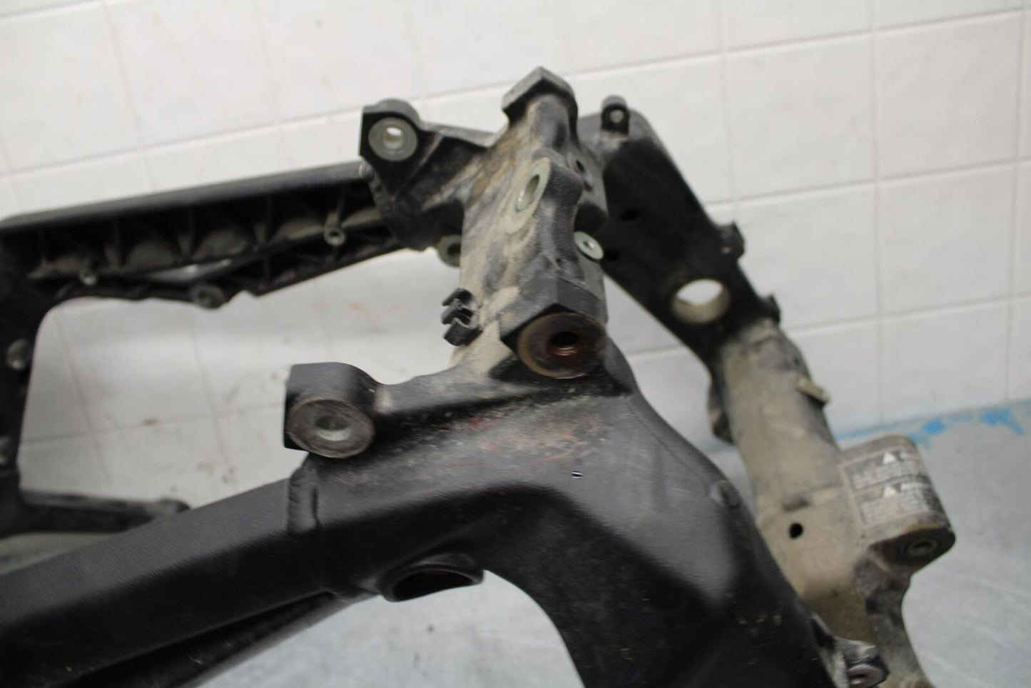 17-21 TRIUMPH STREET TRIPPLE R ABS FRAME CHASSIS bb452