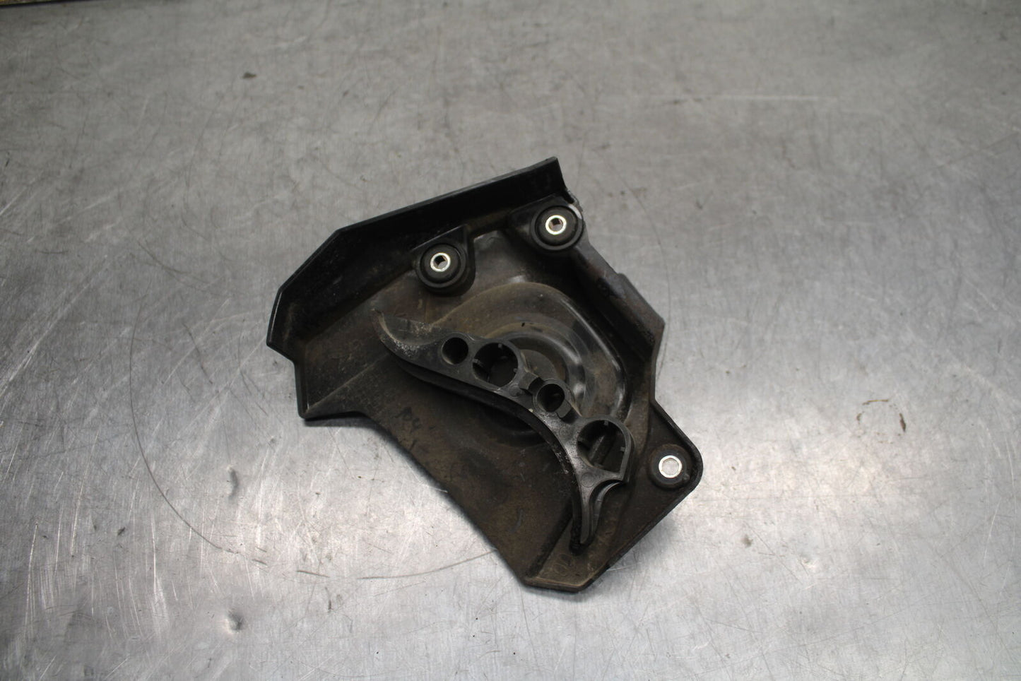 14-17 YAMAHA FZ09 ENGINE SPROCKET COVER BB111